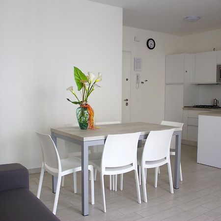 Residence La Perla Caorle Bagian luar foto