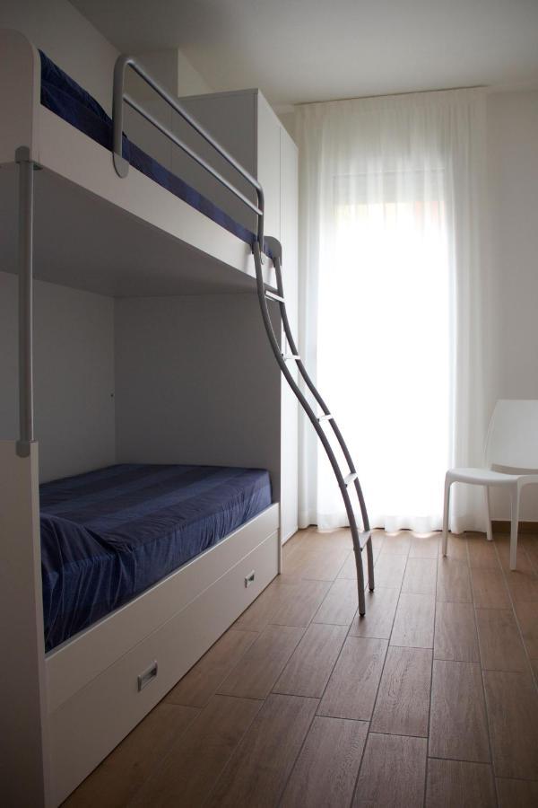 Residence La Perla Caorle Bagian luar foto