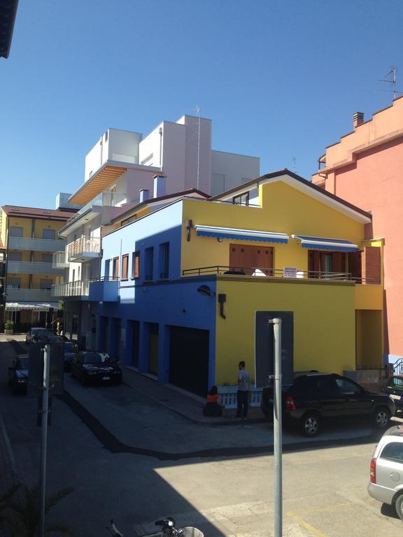 Residence La Perla Caorle Bagian luar foto