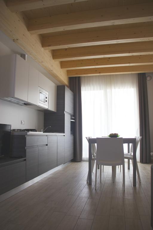 Residence La Perla Caorle Ruang foto