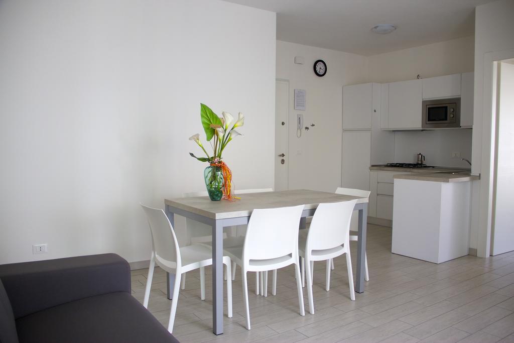 Residence La Perla Caorle Bagian luar foto